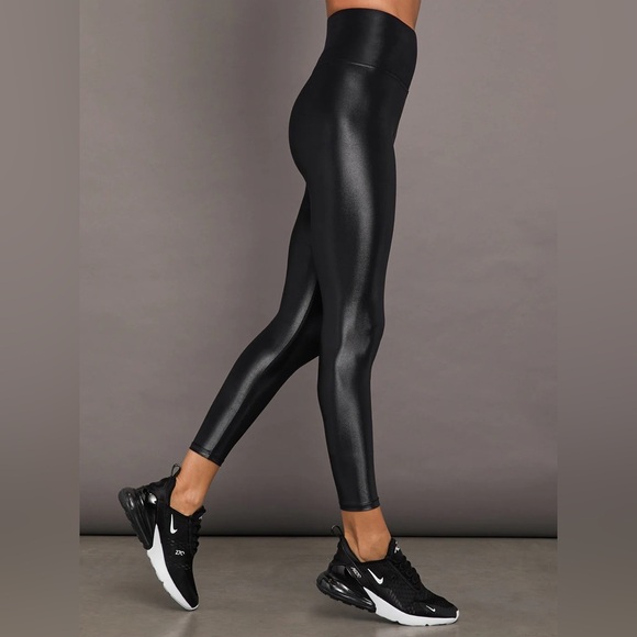 CARBON38 High Rise 7/8 Length Legging in Black Takara Shine - Picture 3 of 16